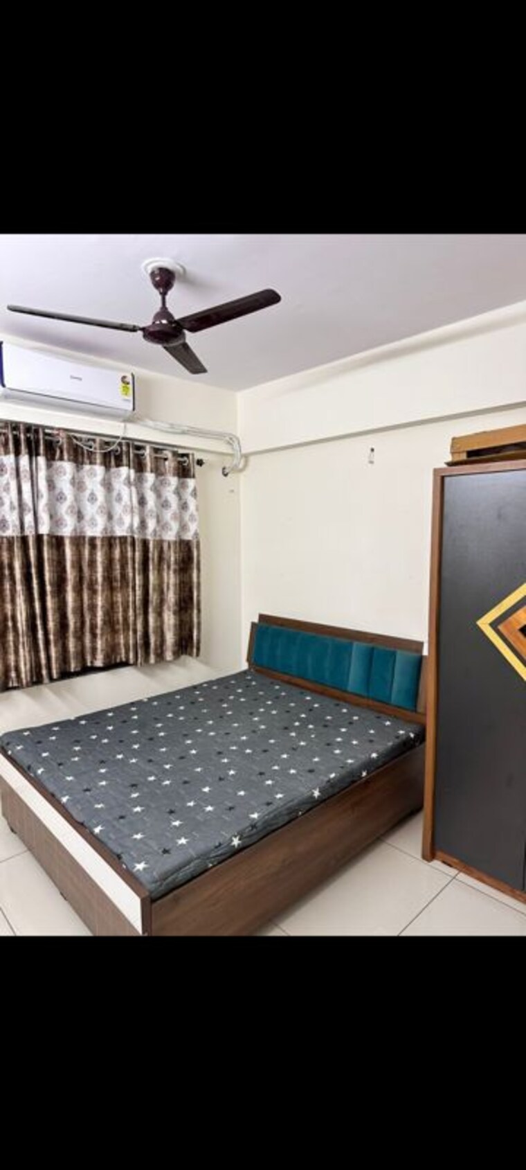 Bedroom, gala-luxuria 3 Bedroom 1550 Sq.Ft. Apartment In South Bopal Ahmedabad 10069863