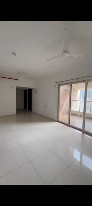 Room in 3 BHK Apartment at Kolte Patil Western Avenue, Wakad – for Rent