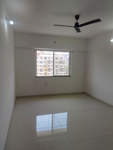 Room in 3 BHK Apartment at Sarsan Nancy Hillview, Baner – for Rent