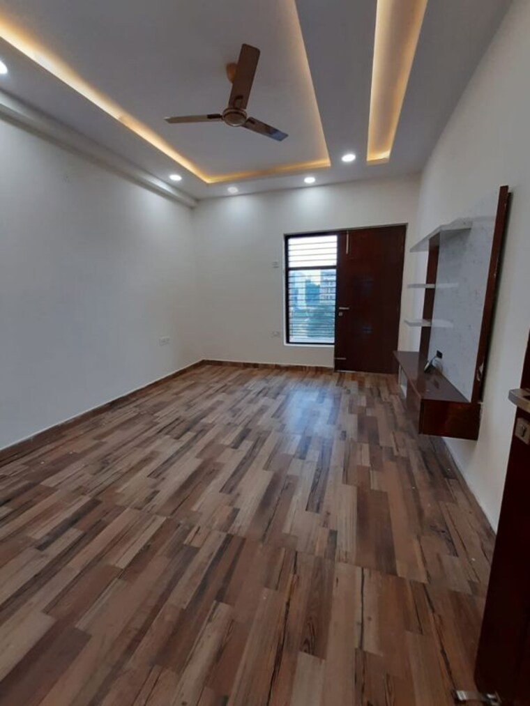 Bedroom, tdi-the-retreat 4 Bedroom 400 Sq.Yd. Builder Floor In Sector 89 Faridabad 10069906