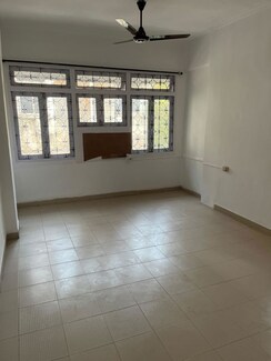 2 BHK Apartment For Rent in Shivaji Park
