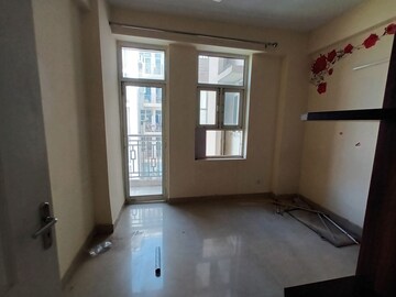 Room in 2 BHK Apartment at Shree Vardhman Mantra, Sector 67 – for Rent