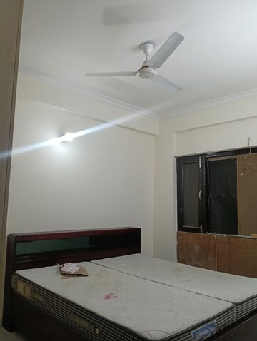 Furnished Amenities in 3 BHK Builder Floor at Sector 14 – for Rent