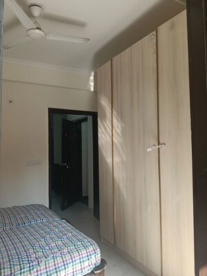 Building Lobby in 3 BHK Builder Floor at Sector 14 – for Rent