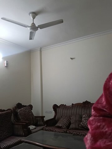 Living Room in 3 BHK Builder Floor at Sector 14 – for Rent