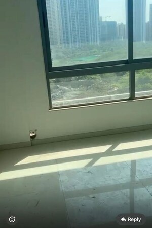 Room in 4 BHK Apartment at Kalpataru Immensa, Kolshet Road – for Sale