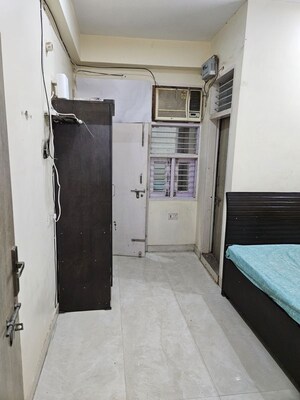 Building Lobby in 2 BHK Builder Floor at Sector 34 – for Rent