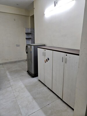 Room in 2 BHK Builder Floor at Sector 34 – for Rent