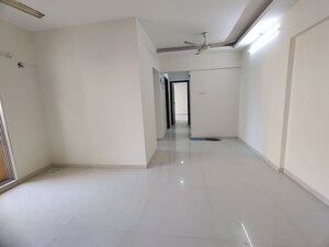Room in 2 BHK Apartment at Rosa Oasis, Thane West – for Rent