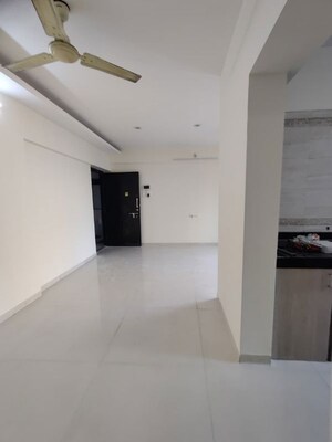 Room in 2 BHK Apartment at Rosa Oasis, Thane West – for Rent