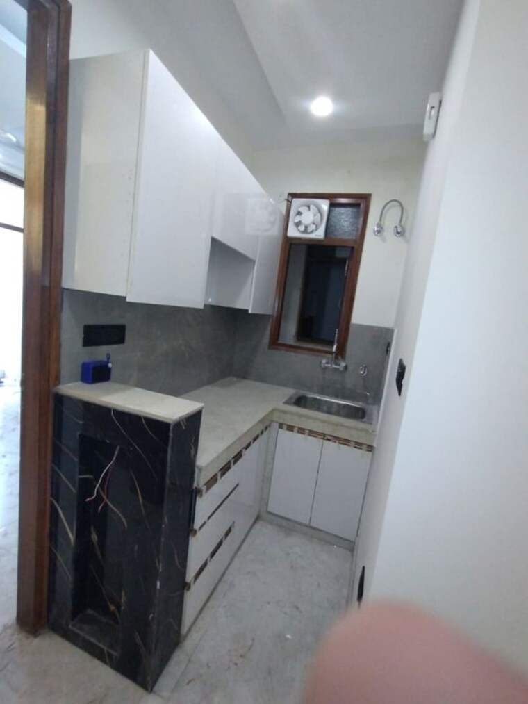 Kitchen, govindpuri 2 Bedroom 60 Sq.Yd. Builder Floor In Govindpuri Delhi 10070244