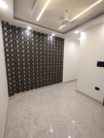 Bathroom in 2 BHK Builder Floor at Govindpuri – for Rent