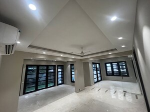 Living Room in 5 BHK Villa at Vipul Tatvam Villas, Sector 48 – for Sale