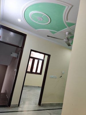 Furnished Amenities in 2 BHK Builder Floor at Govindpuri – for Rent