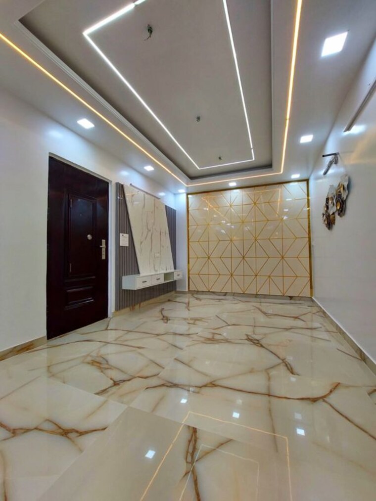 Room, bptp-parkland-pride 3 Bedroom 250 Sq.Yd. Builder Floor In Sector 77 Faridabad 10070243