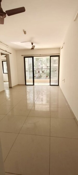 Room in 2.5 BHK Apartment at Nanded Lalit, Sinhagad Road – for Rent