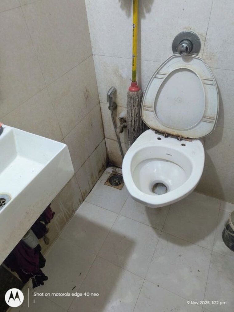 Bathroom, sanghvi-aaditya-pearl 1 Bedroom 395 Sq.Ft. Apartment In Kalbadevi Mumbai 10070436