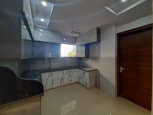 Kitchen in 4 BHK Builder Floor at BPTP Parkland Pride, Sector 77 – for Sale
