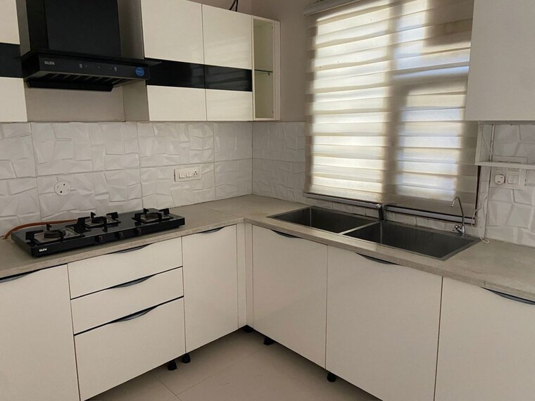 Kitchen, sunny enclave 3 Bedroom 75 Sq.Yd. Builder Floor In Sunny Enclave Mohali 10070614