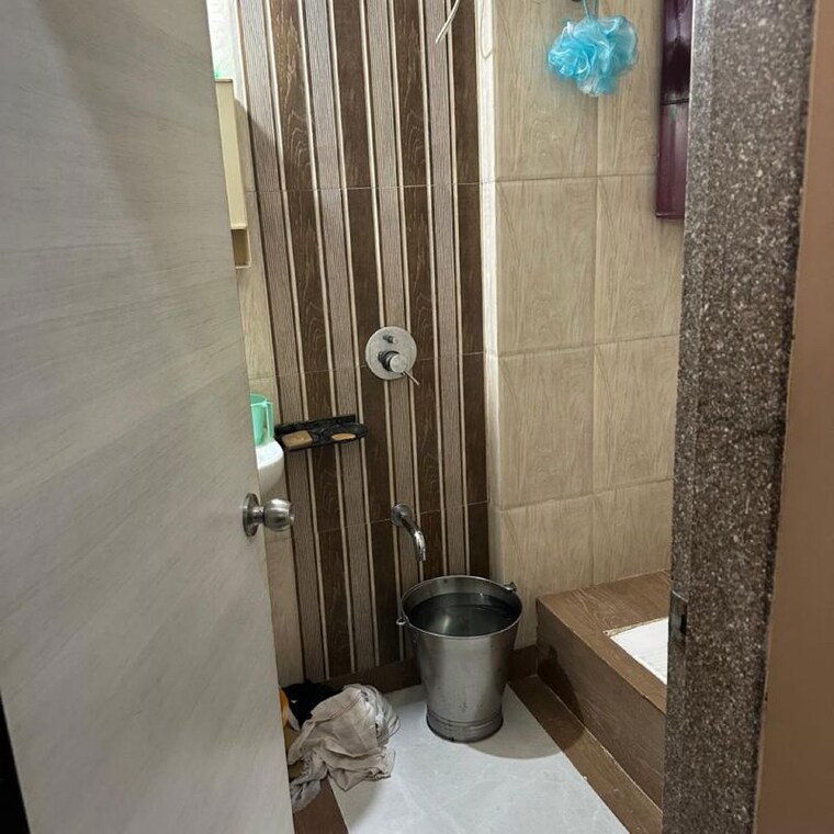 Bathroom, gurukrupa-raj-hills 2 Bedroom 650 Sq.Ft. Apartment In Khande Rao Dongari Mumbai 10070615