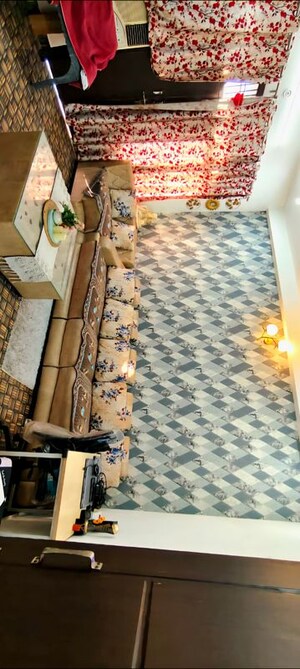 Master Plan in 2 BHK Apartment at Gomti Nagar – for Rent