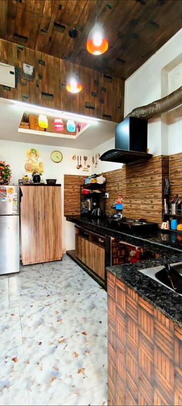 Kitchen in 2 BHK Apartment at Gomti Nagar – for Rent