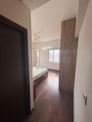 Room in 3 BHK Apartment at DNR Spring Leaf, Koramangala – for Rent