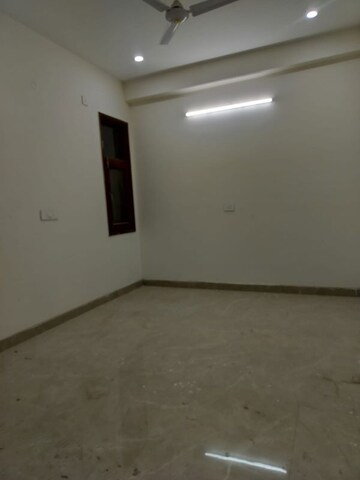 Room in 1 BHK Builder Floor at Palm Residency Chhatarpur, Chattarpur – for Rent