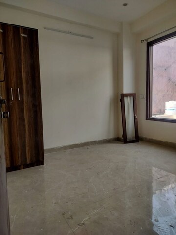 Room in 1 BHK Builder Floor at Palm Residency Chhatarpur, Chattarpur – for Rent