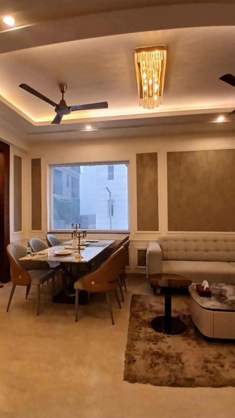 Master Bedroom, sector 71 3 Bedroom 1600 Sq.Ft. Builder Floor In Sector 71 Gurgaon 10070640