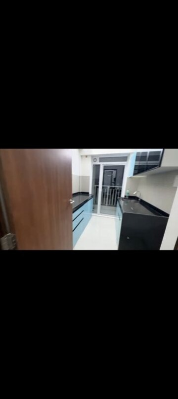 1 BHK Apartment For Rent in Lodha Amara Wing 40 And 41, Kolshet Road