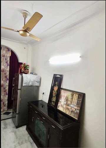 Furnished Amenities in 2 BHK Builder Floor at Lajpat Nagar – for Rent