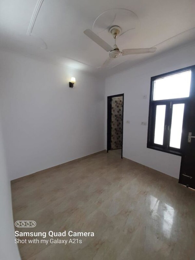 Room, govindpuri 3 Bedroom 1200 Sq.Ft. Builder Floor In Govindpuri Delhi 10070655