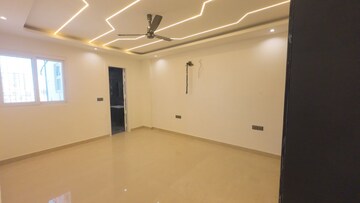 Room in 4 BHK Builder Floor at TDI The Retreat, Sector 89 – for Sale