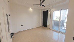 Room in 4 BHK Builder Floor at TDI The Retreat, Sector 89 – for Sale