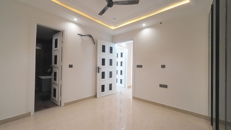 Room, tdi-the-retreat 4 Bedroom 300 Sq.Yd. Builder Floor In Sector 89 Faridabad 10070199