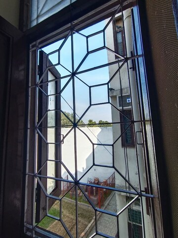 Staircase in 2 BHK Builder Floor at Malviya Nagar – for Rent