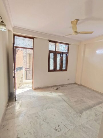 Room in 2 BHK Builder Floor at Malviya Nagar – for Rent