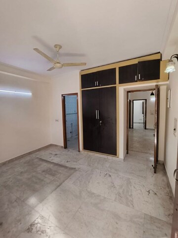 Room in 2 BHK Builder Floor at Malviya Nagar – for Rent
