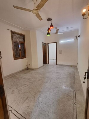 Room in 2 BHK Builder Floor at Malviya Nagar – for Rent