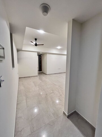 Room in 4 BHK Apartment at Lodha New Cuffe Parade, Wadala – for Rent