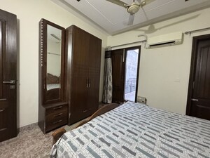 3 BHK Builder Floor For Rent in Sector 17