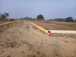 Plot For Sale in Jankipuram Extension