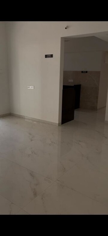 Room in 3 BHK Apartment at RR Lunkad 66 Avenue, Pimple Nilakh – for Rent
