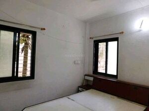 Master Bedroom in 2 BHK Apartment at Swanashilp Apartment, Karve Nagar – for Rent