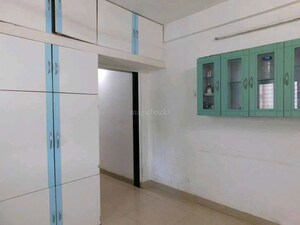 Room in 2 BHK Apartment at Swanashilp Apartment, Karve Nagar – for Rent