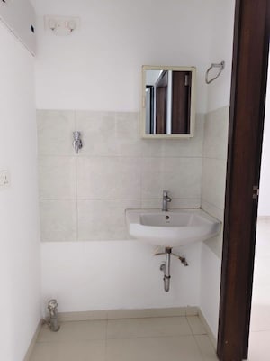 Bathroom in 3 BHK Apartment at Dahanukar Apartments, Kothrud – for Rent
