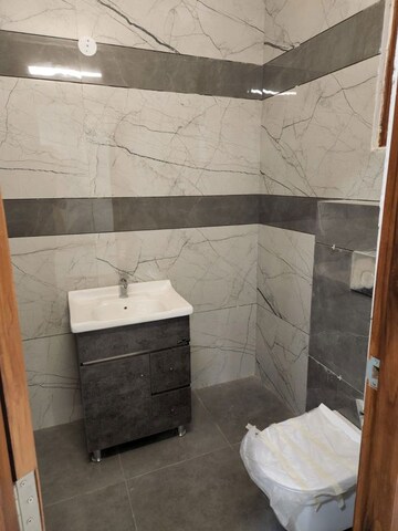 Bathroom in 3 BHK Builder Floor at Fidato Honour Homes, Sector 89 – for Sale