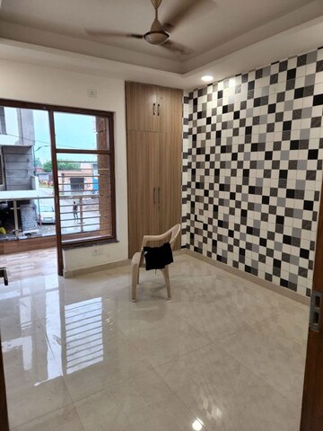 Parking in 3 BHK Builder Floor at Fidato Honour Homes, Sector 89 – for Sale