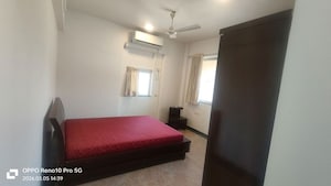 Bedroom in 3 BHK Apartment at Hiranandani Heritage Tower, Powai – for Rent